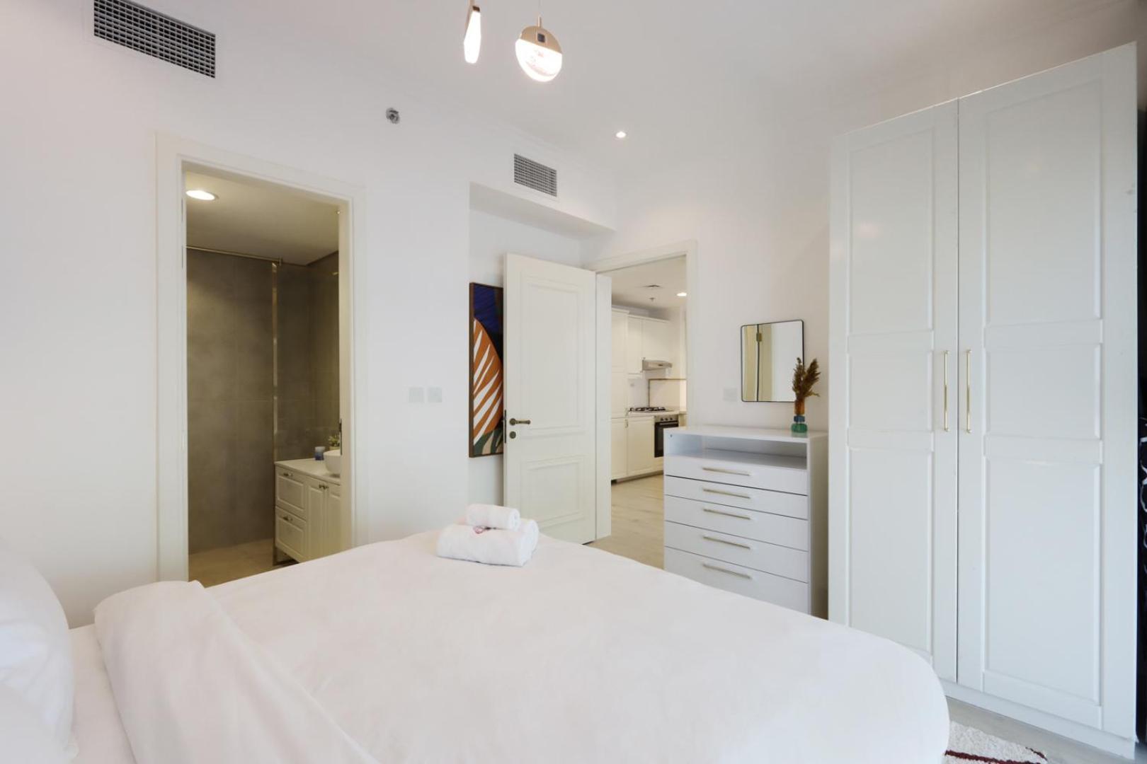 Appartement Livbnb-radiant, Upgraded 1b Unit In District 14, Jvc Dubai